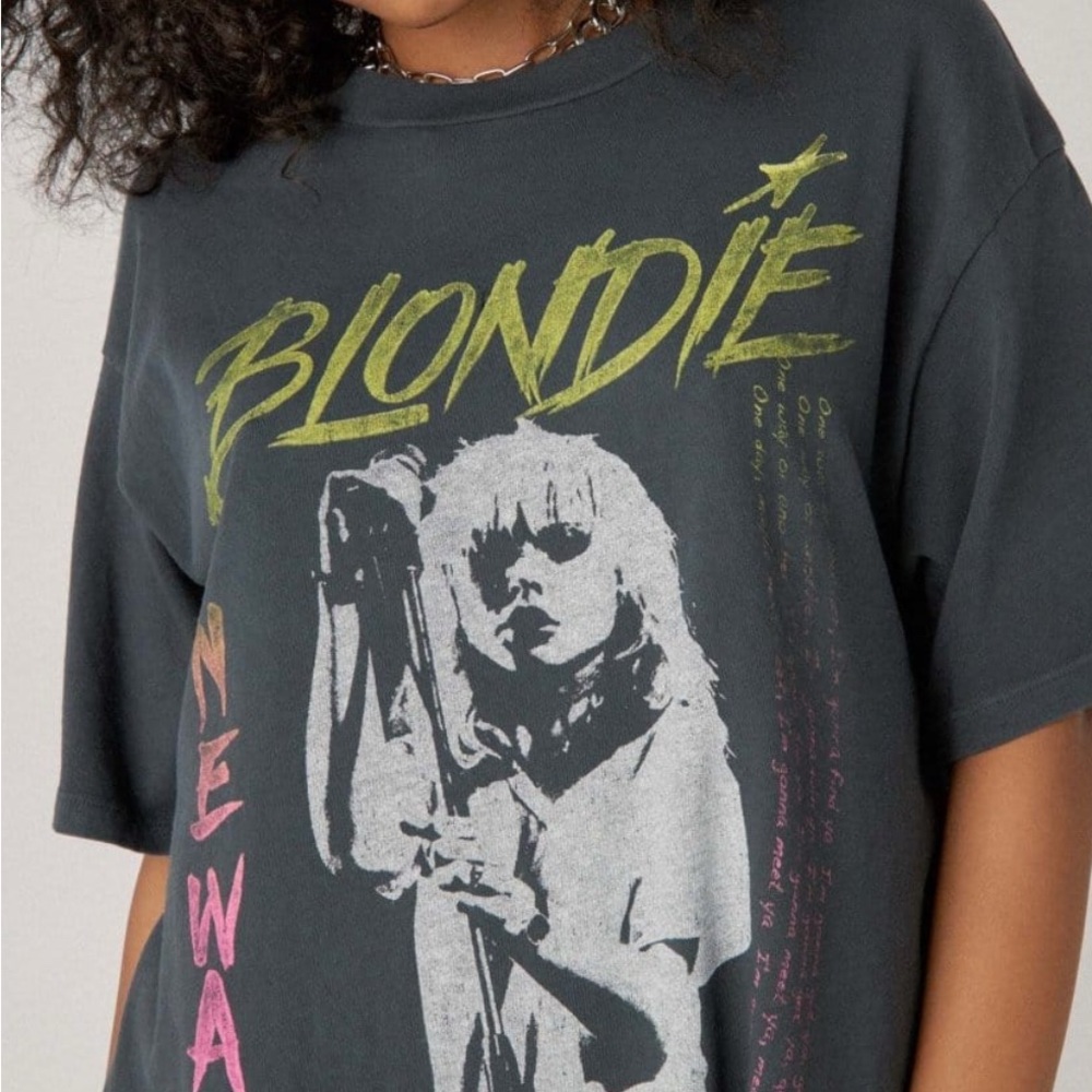 Daydreamer Graphic Tee - Black with Pink and Yellow - Picture 3 of 4